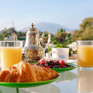 https://jardines-puerto-banus-rooms.1costadelsol.com